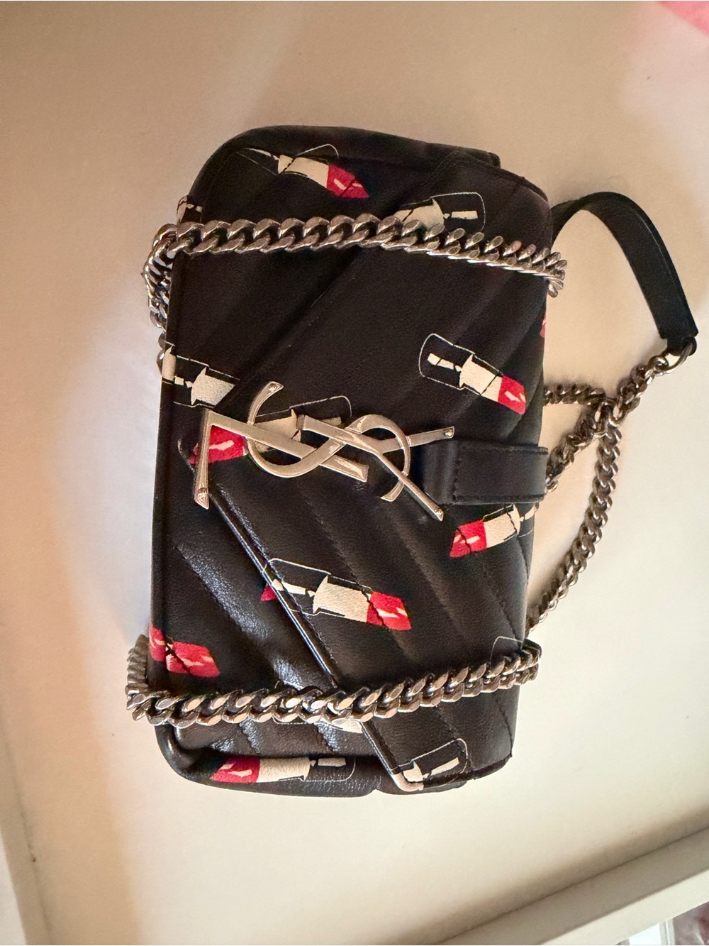 Yves Saint Laurent Black Quilted Shoulder Bag with Red Lipstick Motif - Picture 2 of 6